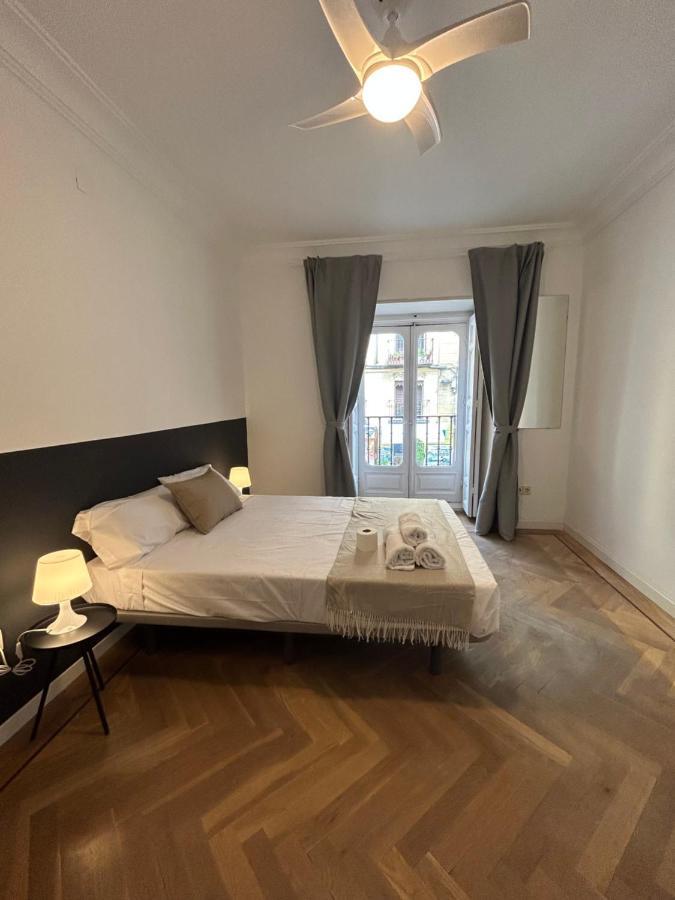 Villa Rooms Madrid Extérieur photo